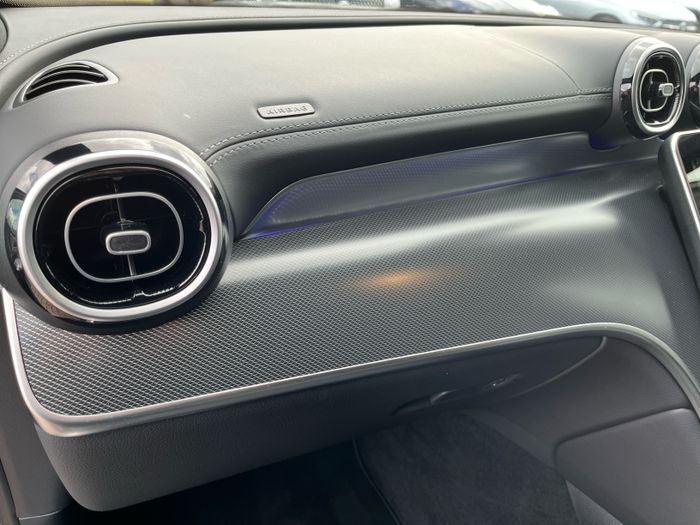 Mercedes-Benz GLC 2025