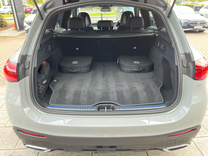 Mercedes-Benz GLC 2025