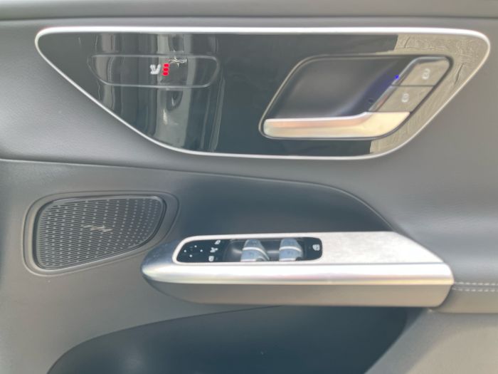 Mercedes-Benz GLC 2025