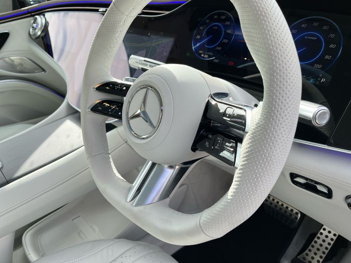 Mercedes-Benz EQS 2025