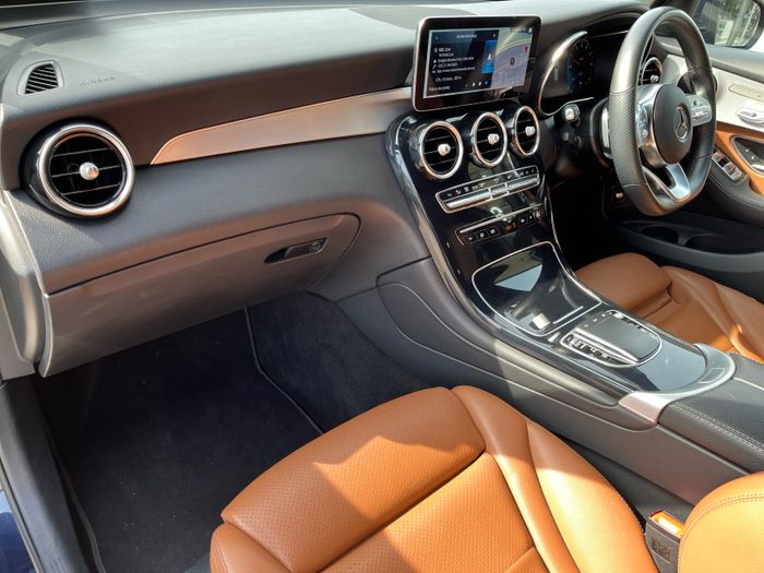 Mercedes-Benz GLC 2023
