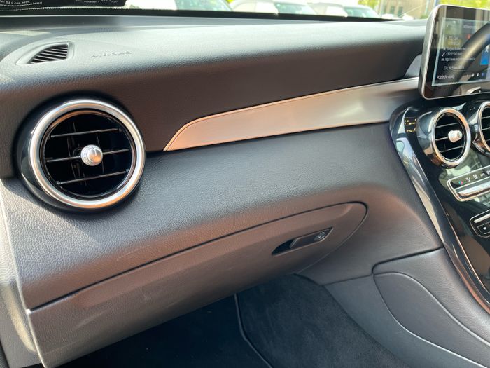 Mercedes-Benz GLC 2023