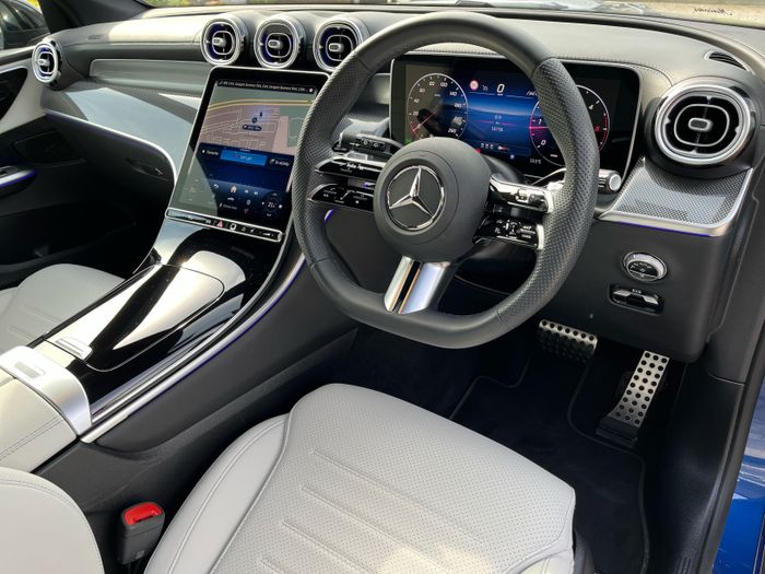 Mercedes-Benz GLC 2025