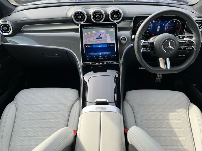 Mercedes-Benz GLC 2025