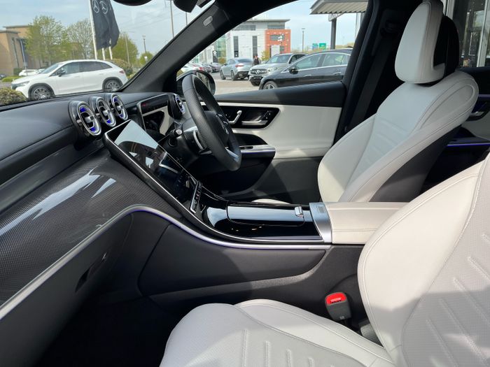 Mercedes-Benz GLC 2025