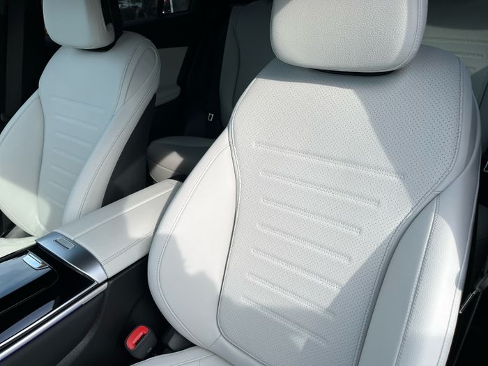 Mercedes-Benz GLC 2025
