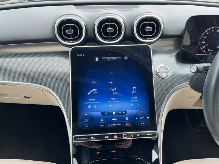 Mercedes-Benz C-Class 2022