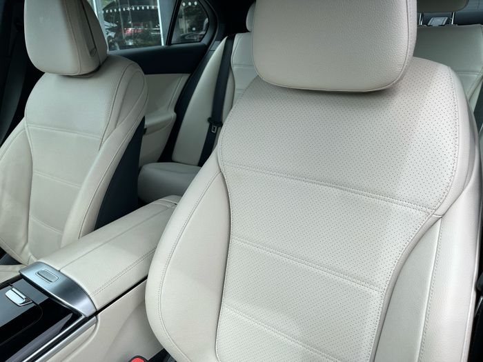 Mercedes-Benz C-Class 2022