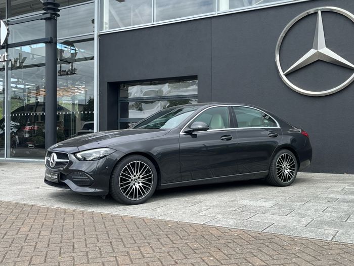 Mercedes-Benz C-Class 2022