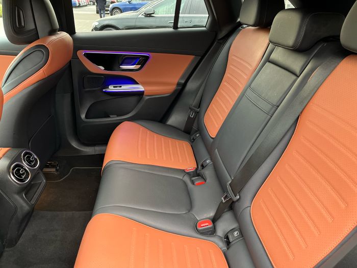 Mercedes-Benz GLC 2025