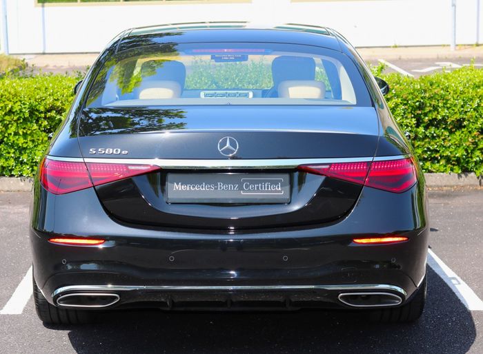Mercedes-Benz S-Class 2023