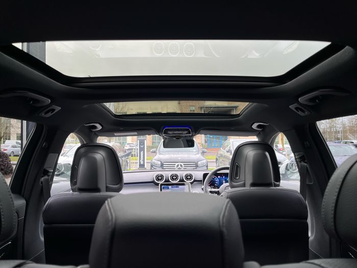 Mercedes-Benz C-Class 2025