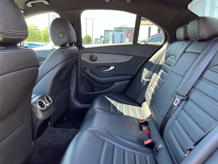 Mercedes-Benz C-Class 2021