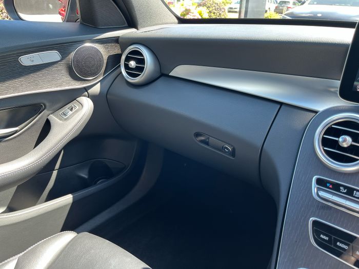 Mercedes-Benz C-Class 2021