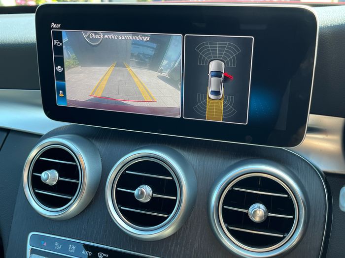 Mercedes-Benz C-Class 2021