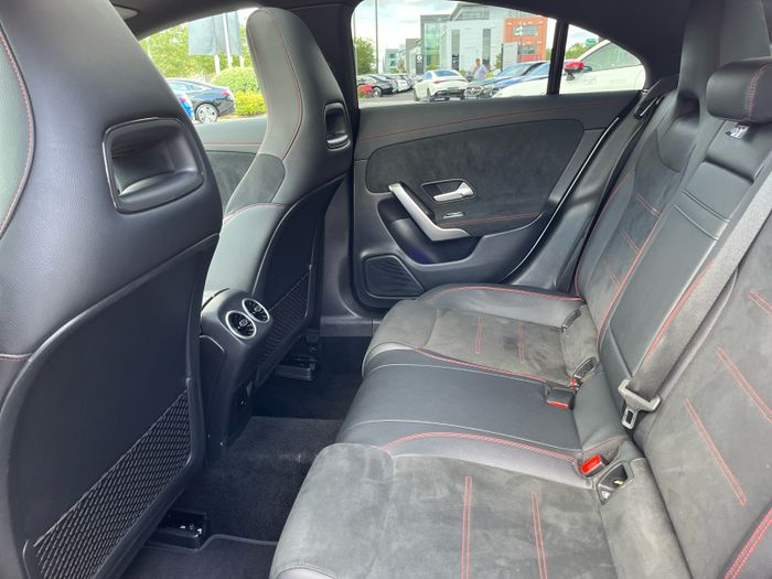 Mercedes-Benz CLA 2023