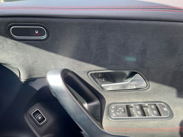 Mercedes-Benz CLA 2023