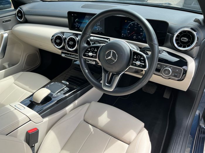 Mercedes-Benz CLA 2023