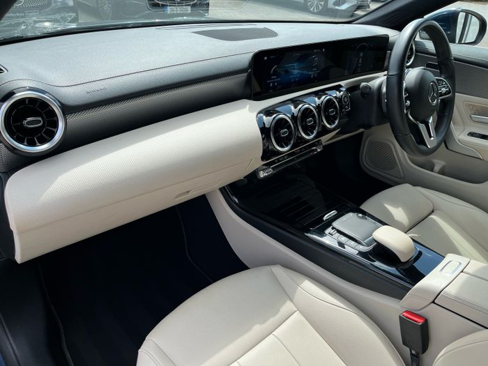Mercedes-Benz CLA 2023