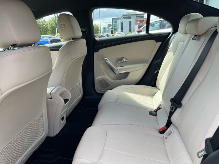 Mercedes-Benz CLA 2023