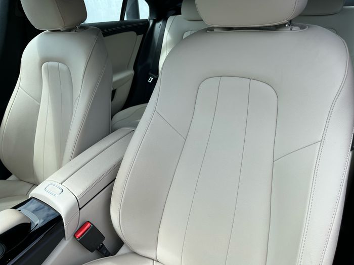 Mercedes-Benz CLA 2023