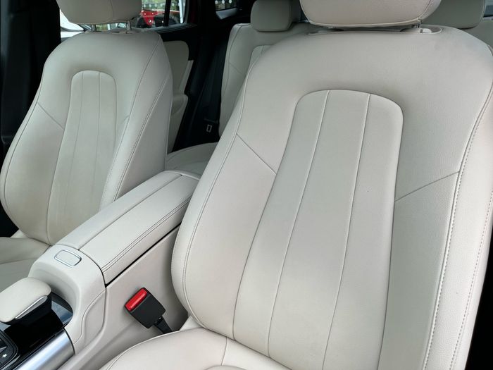 Mercedes-Benz GLA 2023