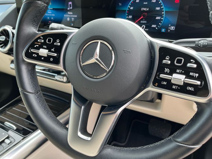 Mercedes-Benz GLA 2023