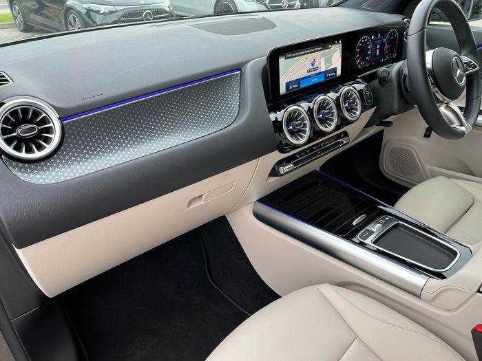 Mercedes-Benz GLA 2025