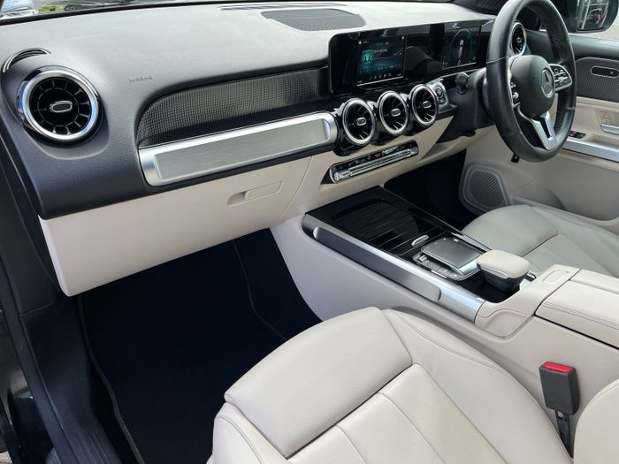 Mercedes-Benz GLB 2021