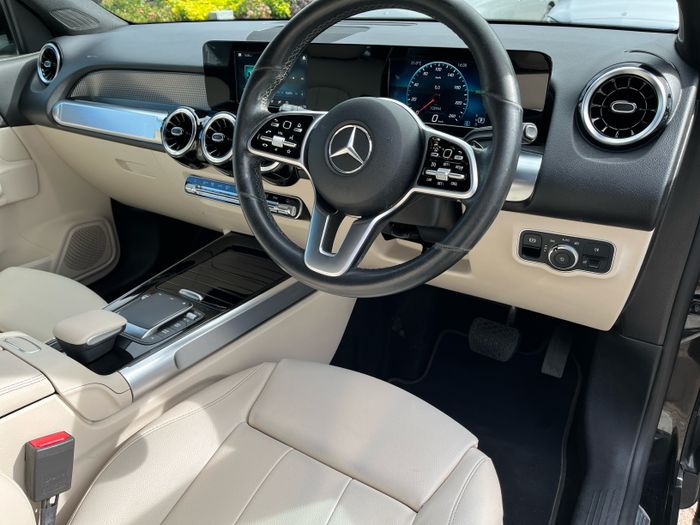 Mercedes-Benz GLB 2021