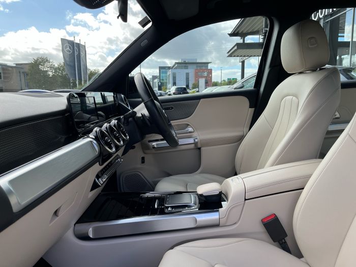 Mercedes-Benz GLB 2021