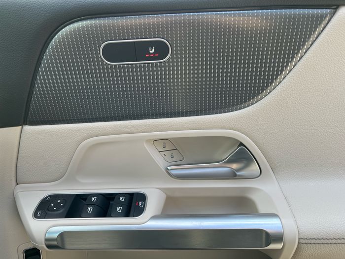 Mercedes-Benz GLB 2021