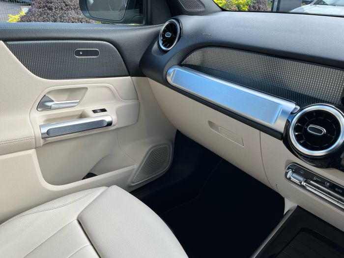 Mercedes-Benz GLB 2021
