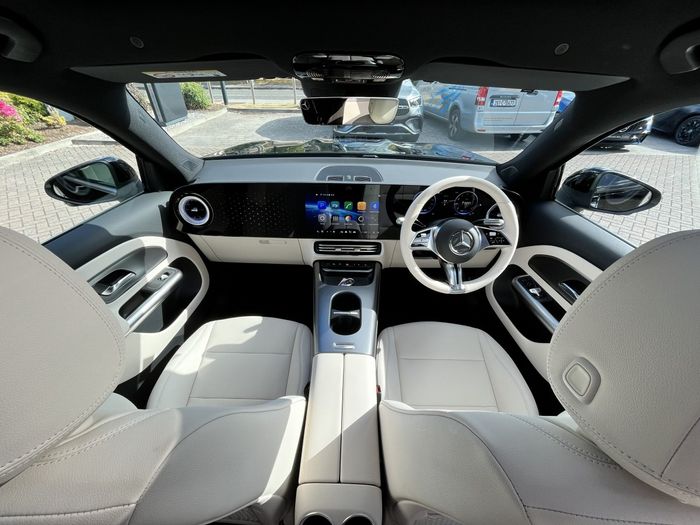 Mercedes-Benz GLB 2026