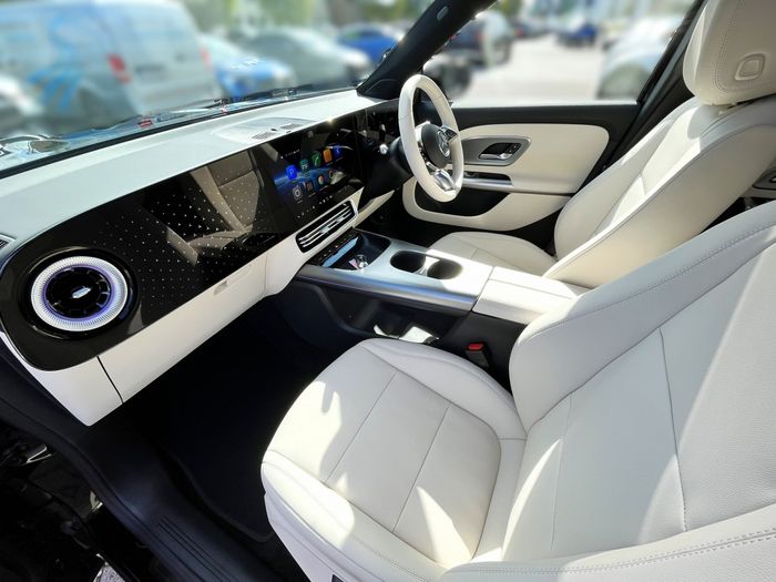 Mercedes-Benz GLB 2026