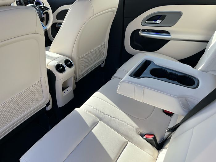 Mercedes-Benz GLB 2026