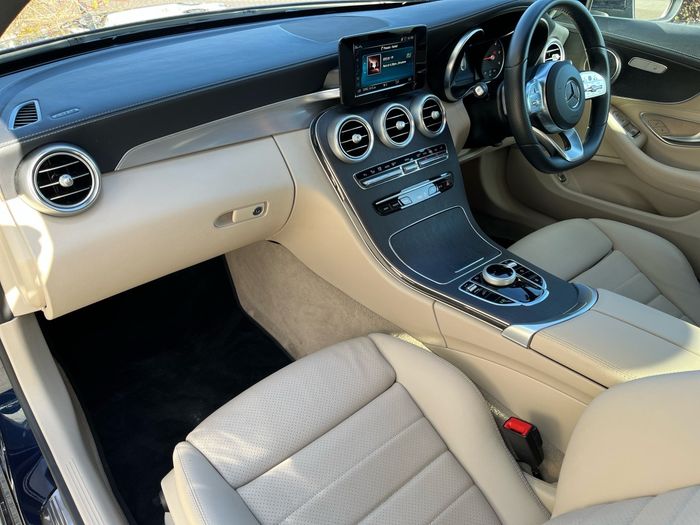 Mercedes-Benz C-Class 2022