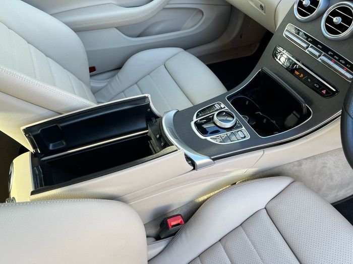 Mercedes-Benz C-Class 2022