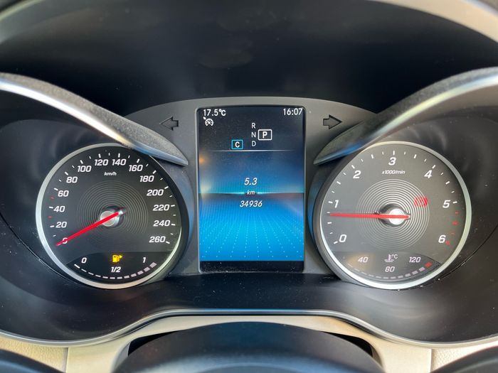 Mercedes-Benz C-Class 2022