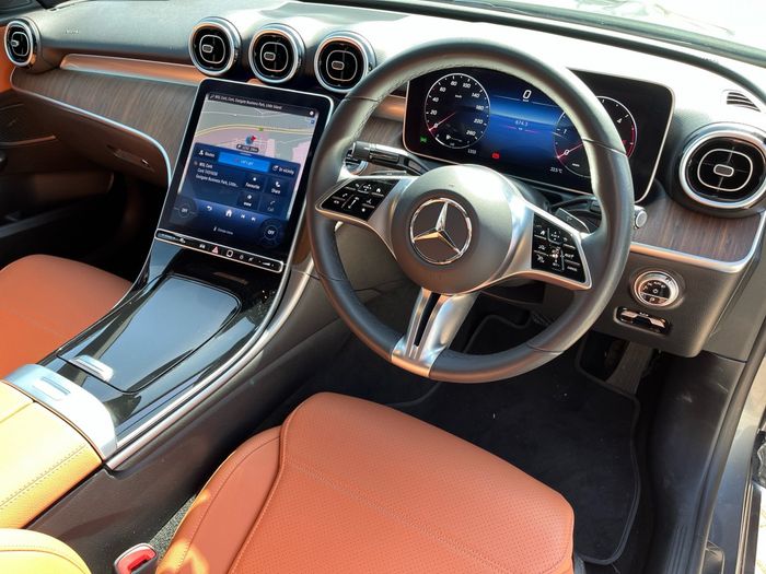 Mercedes-Benz C-Class 2024
