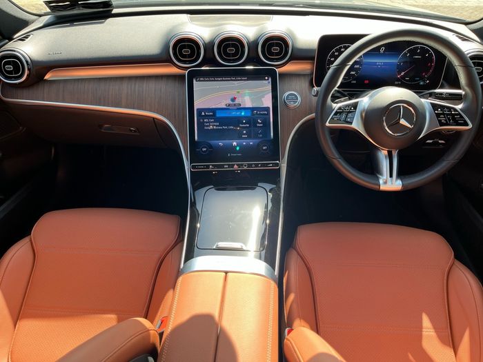 Mercedes-Benz C-Class 2024