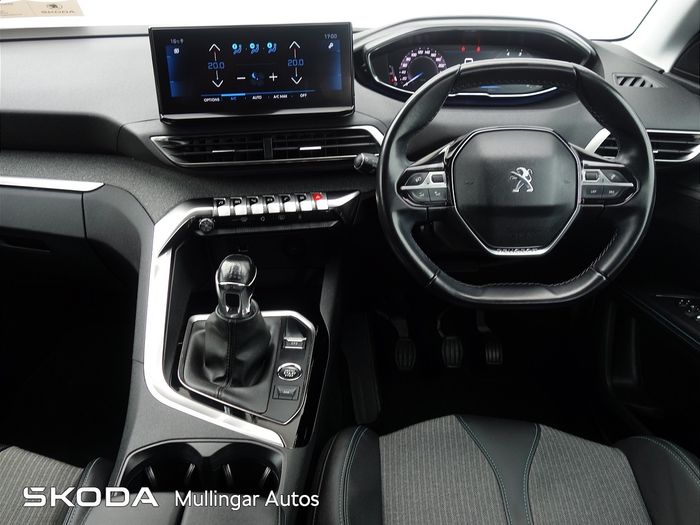 Peugeot 5008 2022