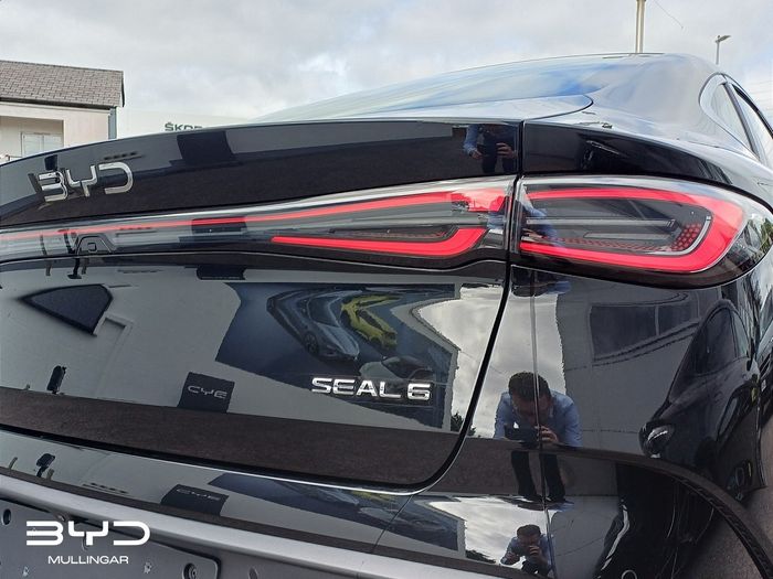 BYD SEAL 6 2026