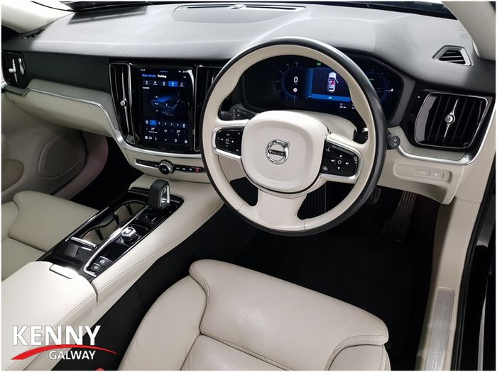 Volvo V60 2023