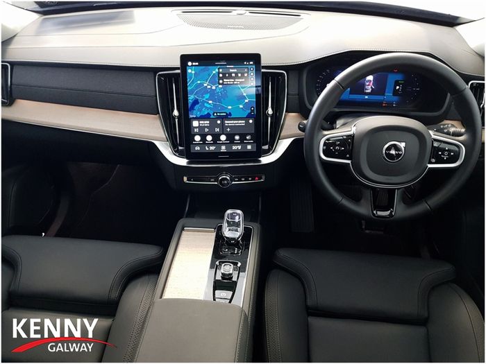 Volvo XC90 2025