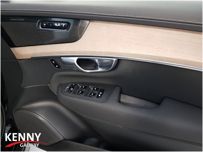 Volvo XC90 2025