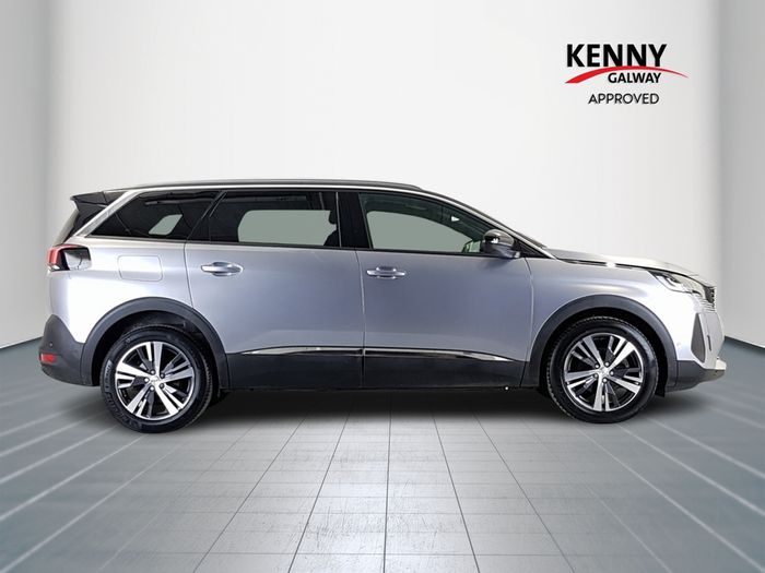 Peugeot 5008 2023
