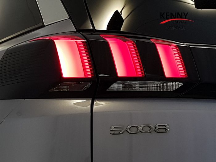 Peugeot 5008 2023