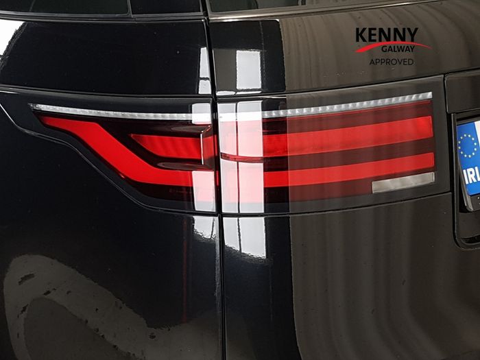 Land Rover Discovery 2021