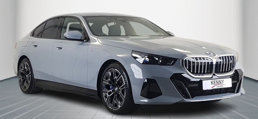 BMW i5 2025